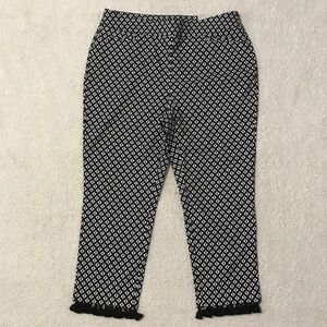 Chico’s Cropped Pull On Pants Diamond Pattern Tassels Size 10P